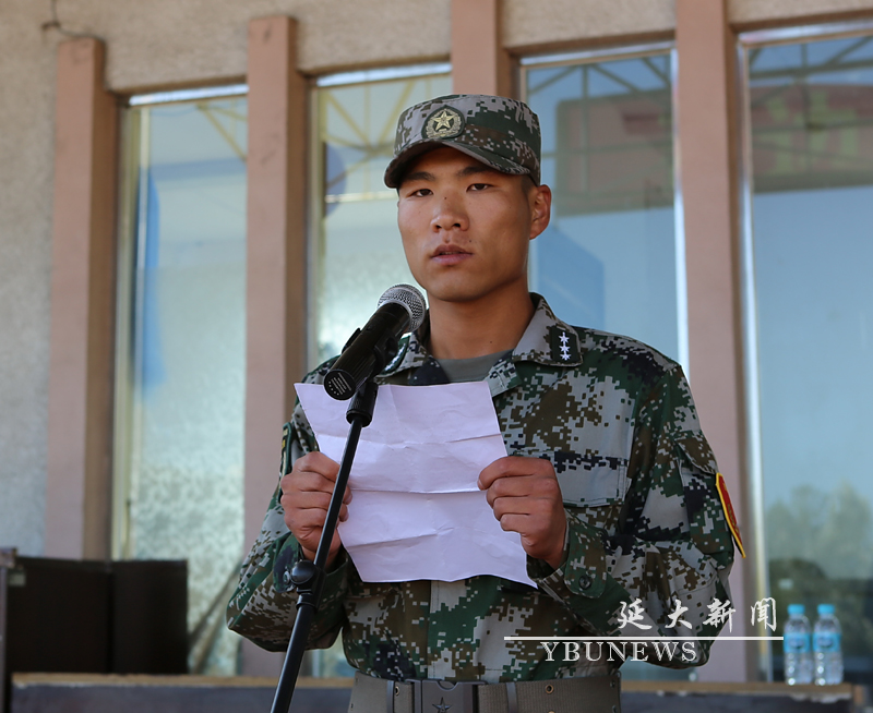 教官代表发言带队教师代表发言校武装部部长崔正浩宣布军训纪律全 景